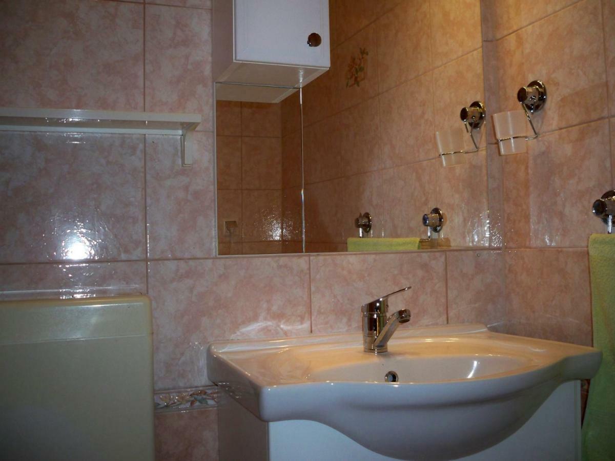 Apartmani Perkovic Baška Voda Eksteriør billede